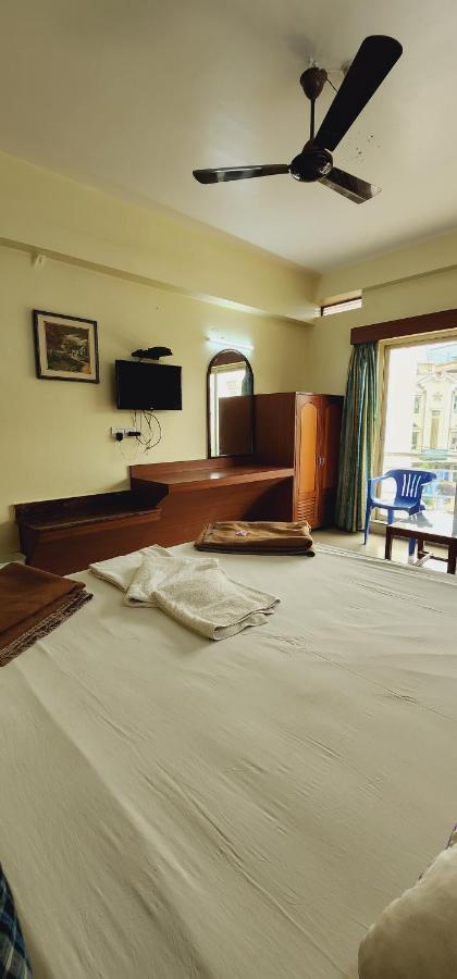 Hotel Shakuntala Palace Puri Exterior photo